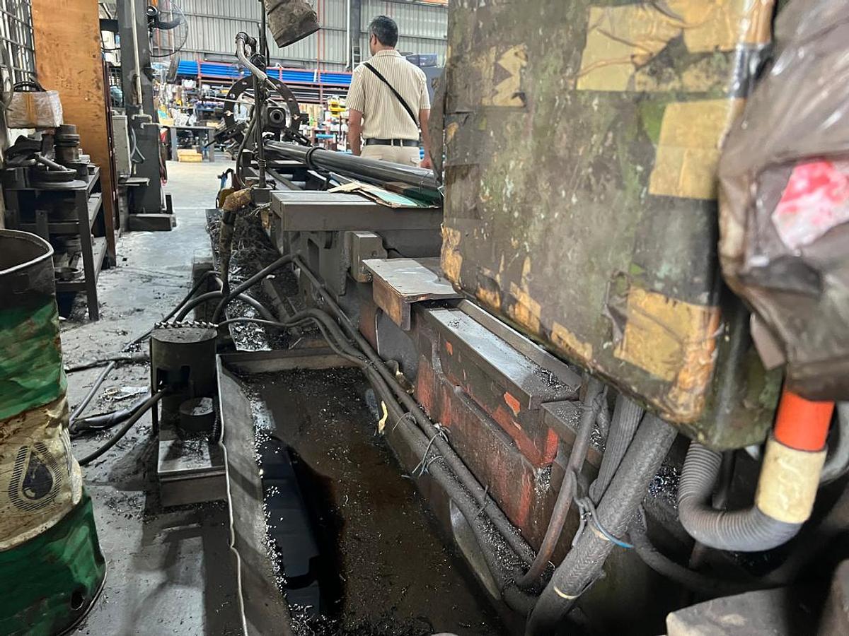 Used TOS Trencin SN 63B Conventional Lathe 4m