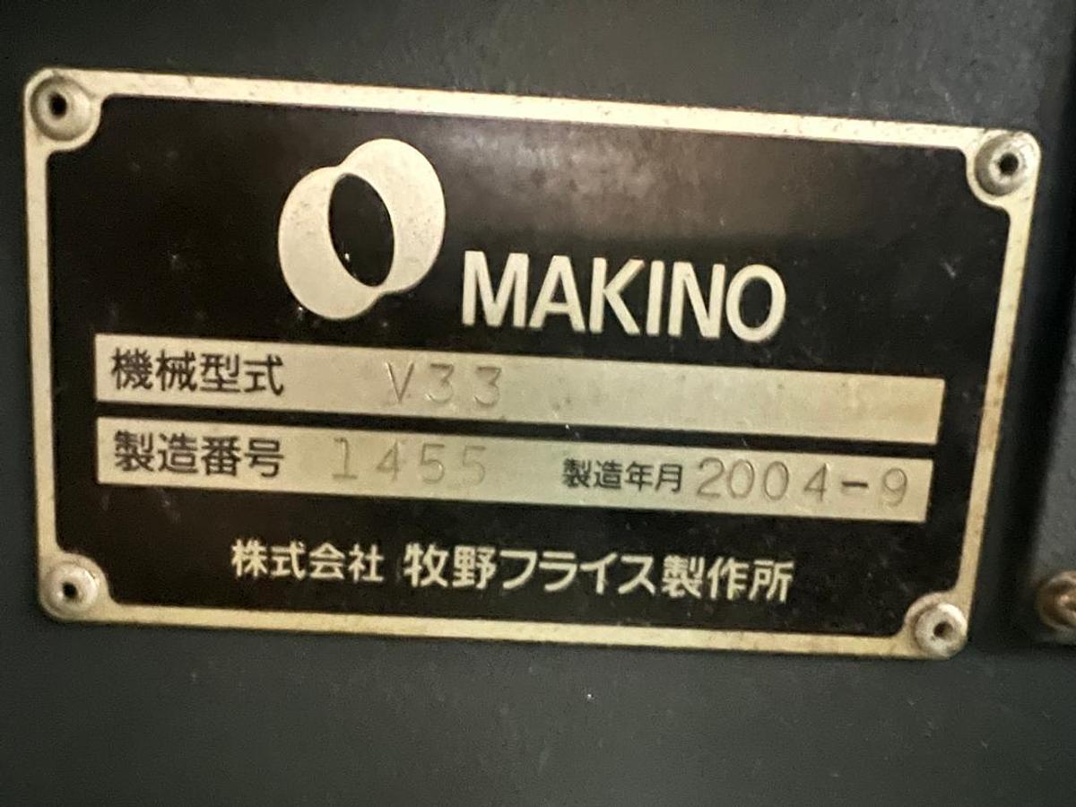 Used Makino V33 CNC Vertical Machining Center Year 2004