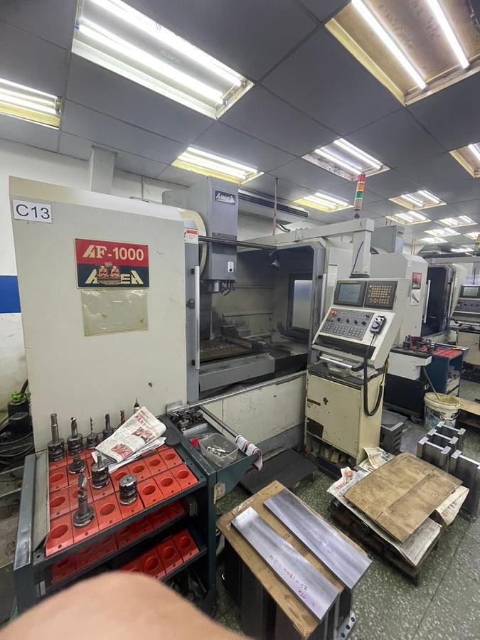 Used AWEA AF-1000 Vertical Machining Center Year 2005