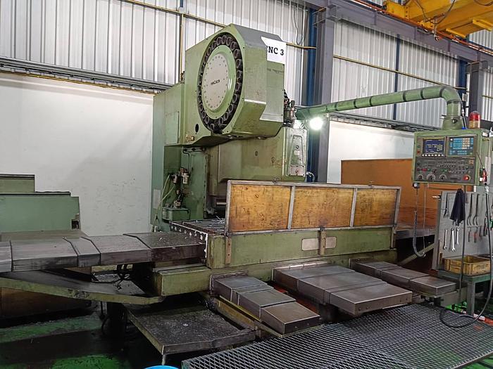 Used HWACHEON Ecomil-85V Year 1998 CNC Vertical Machining Center