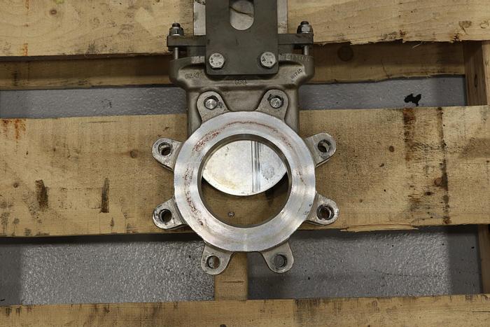 Unused Orbinox 4" Air Operated Knife Gate Valve #44251
