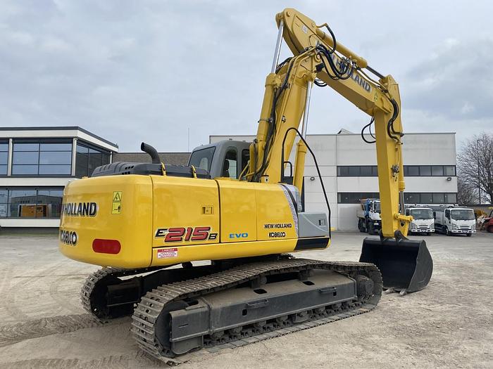 Usato 2008 NEW HOLLAND KOBELCO E215 B EVO