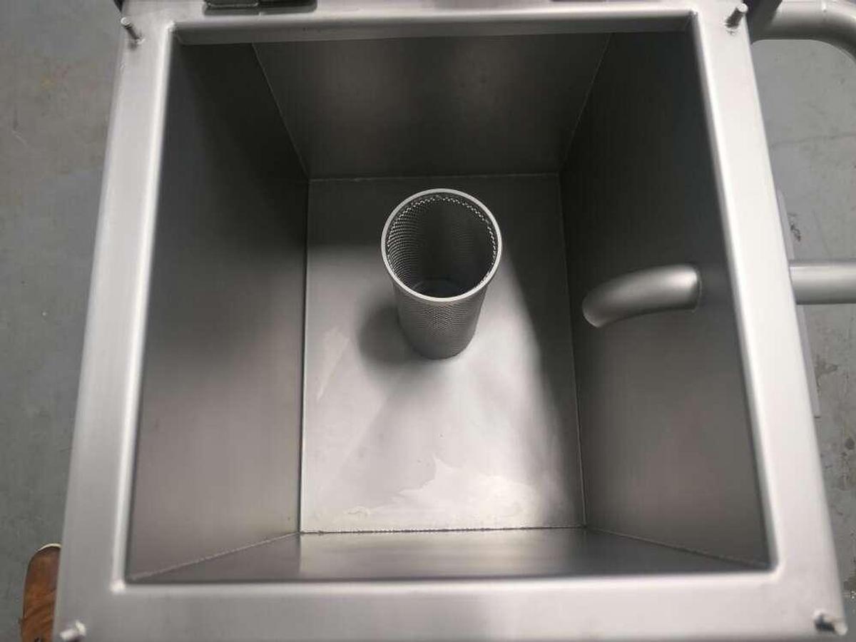 Used Skindeasy alginate line