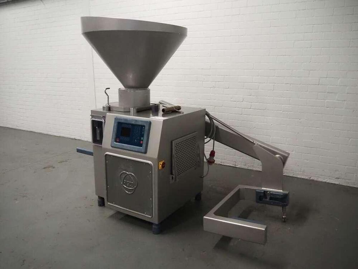 Used Risco vacuum filler