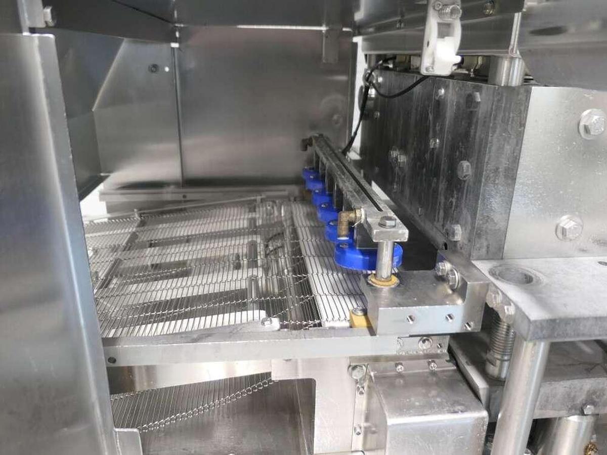 Gebruikt Formax forming machine