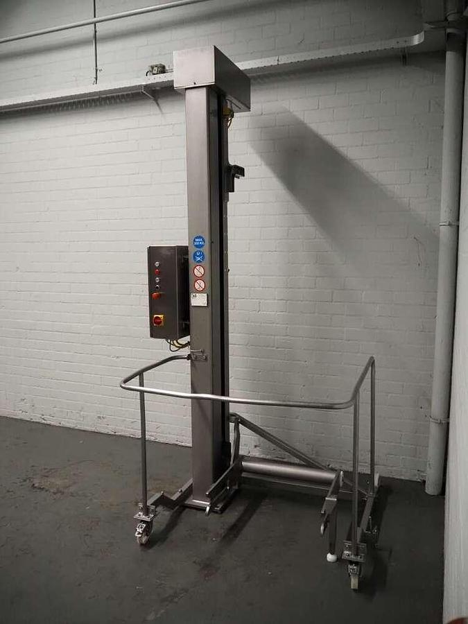 Used Carnitech lifter