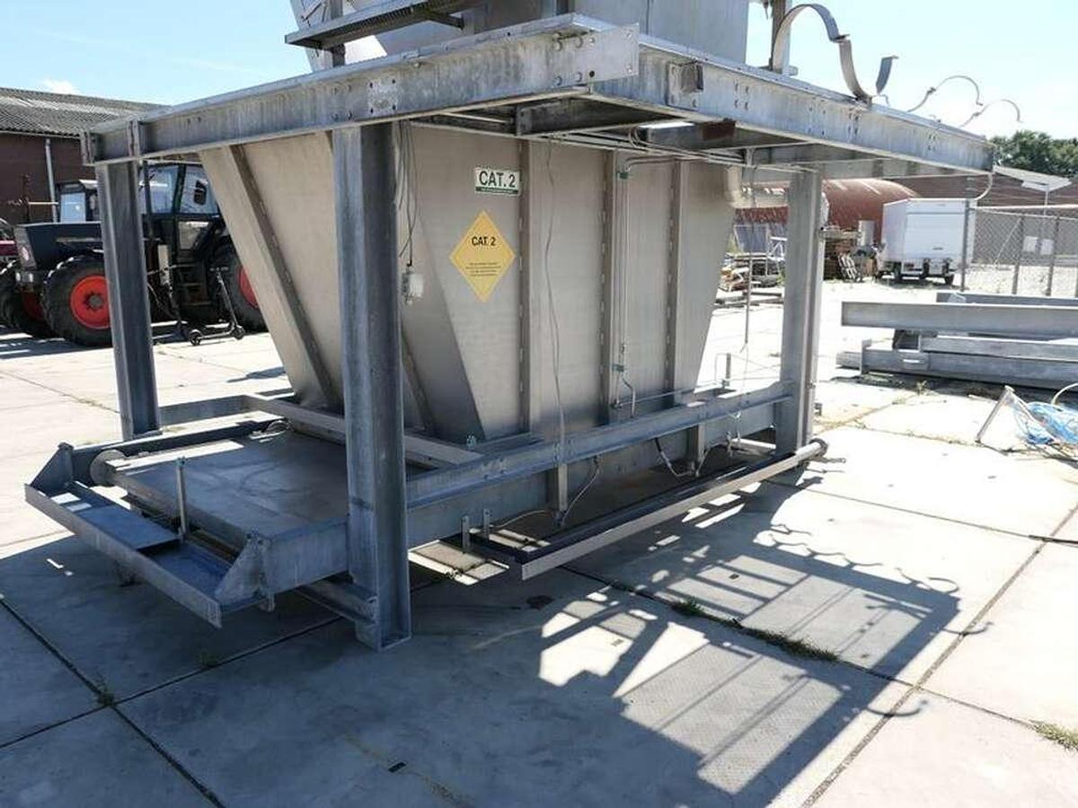 Used NN stainless steel bunker