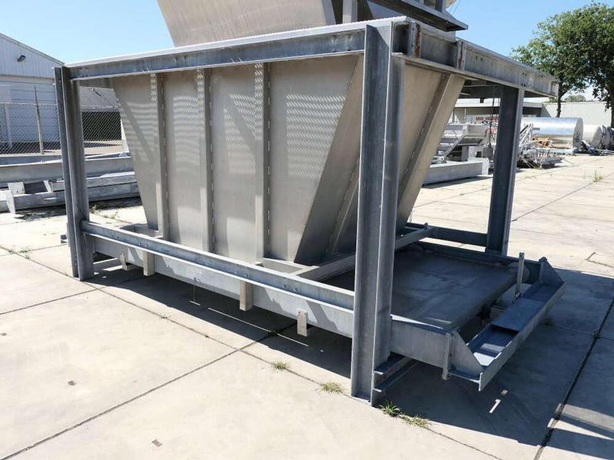Used NN stainless steel bunker