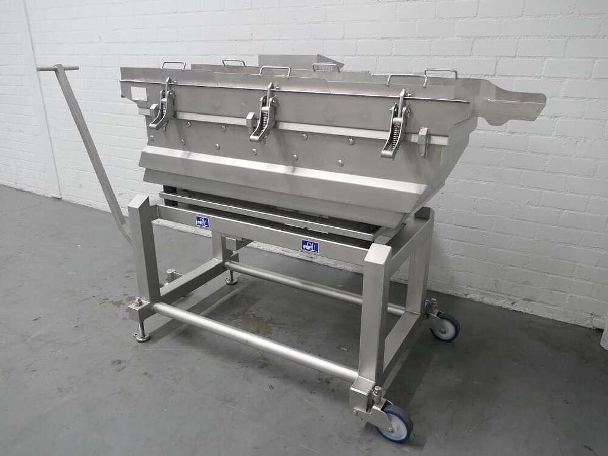 Gebruikt GEA vibrating gutter