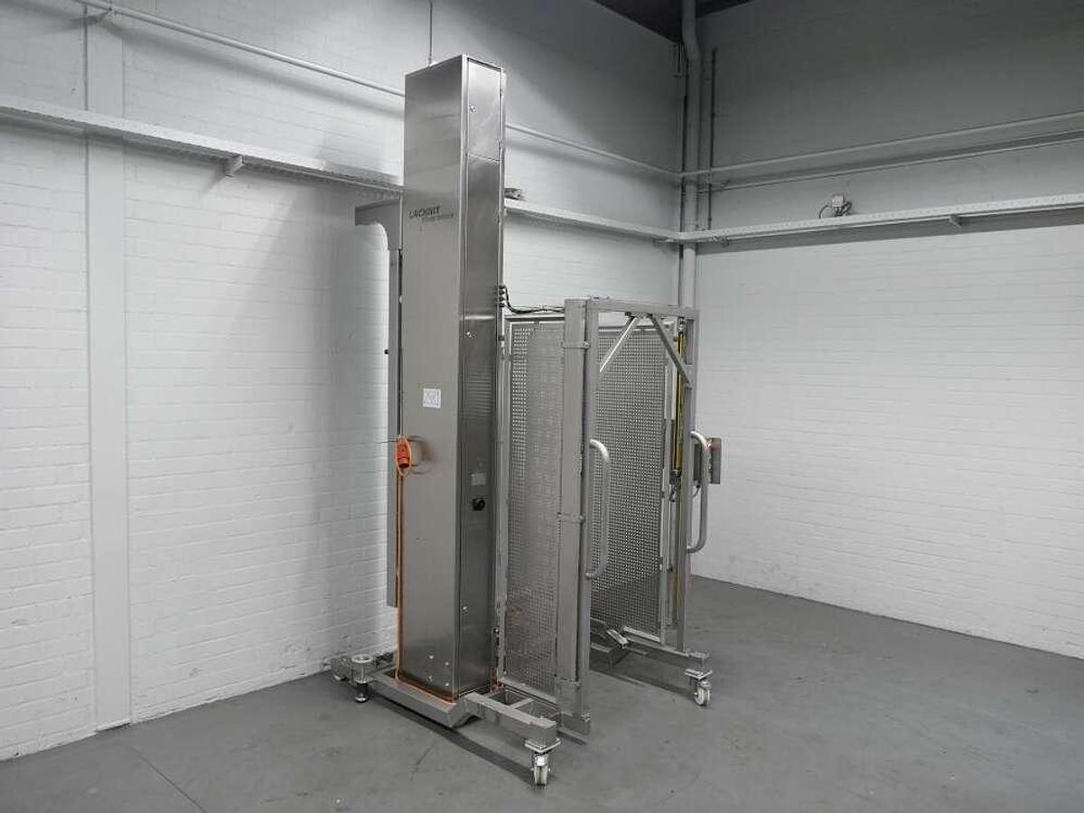 Used Lachnit movable lift