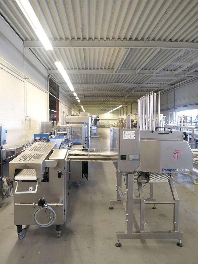Gebruikt Tramper filling- and traysealing line