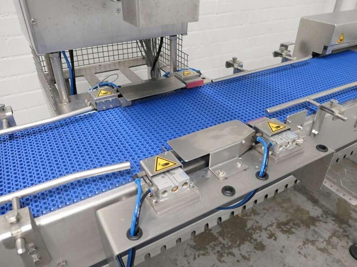 Used Van Rijn lidding machine