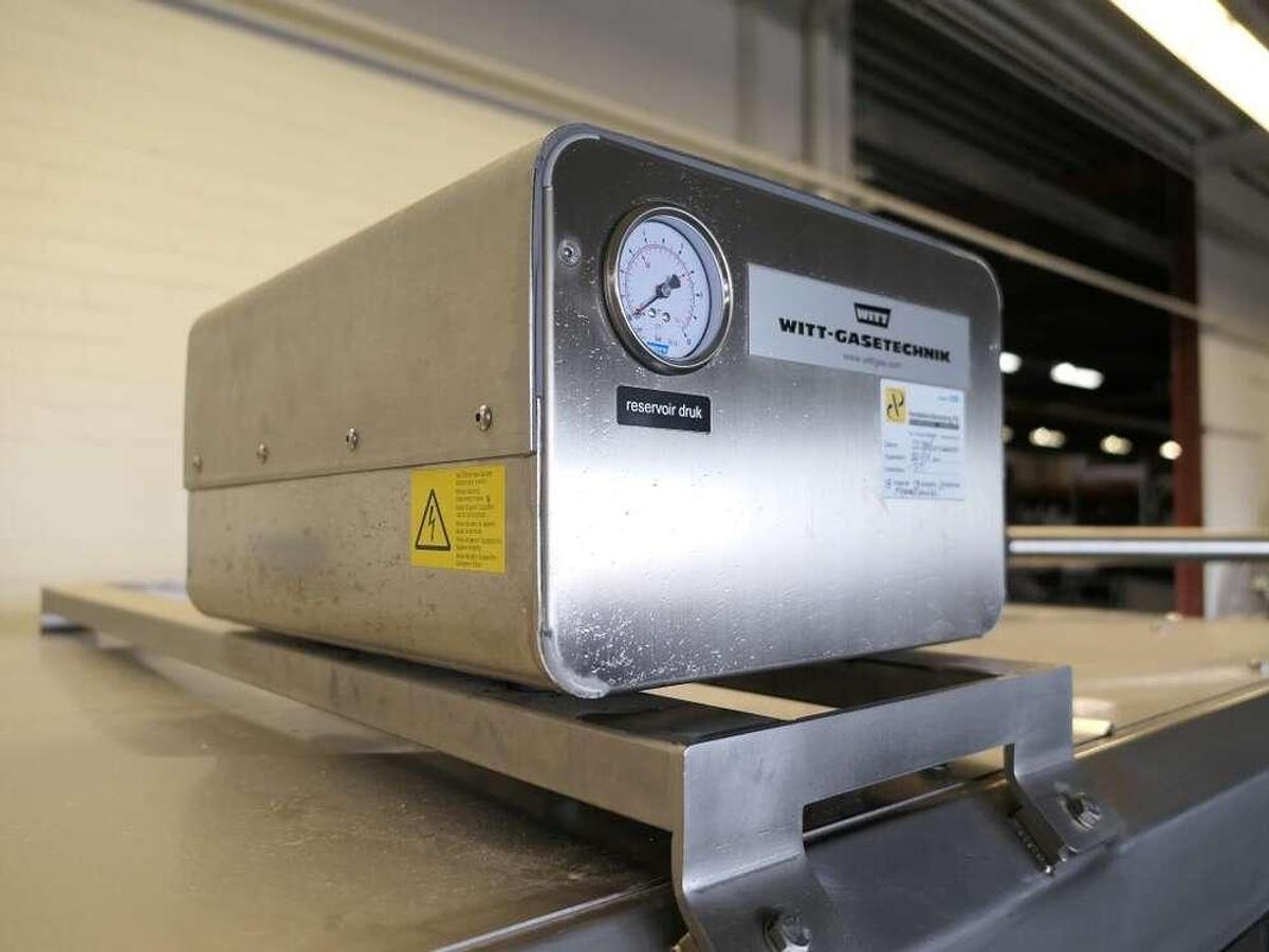 Gebruikt Tramper filling- and traysealing line