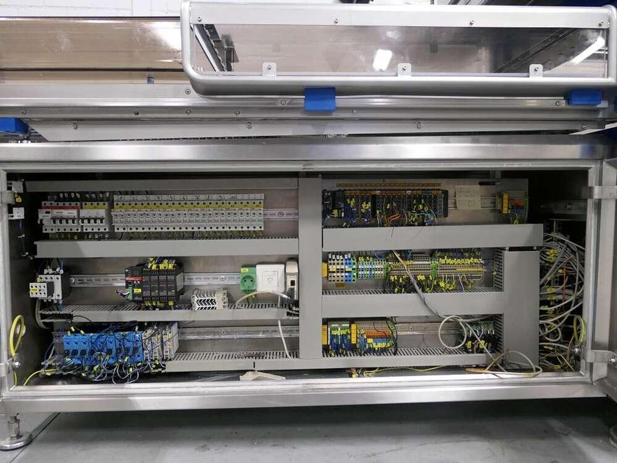 Used Sealpac traysealer