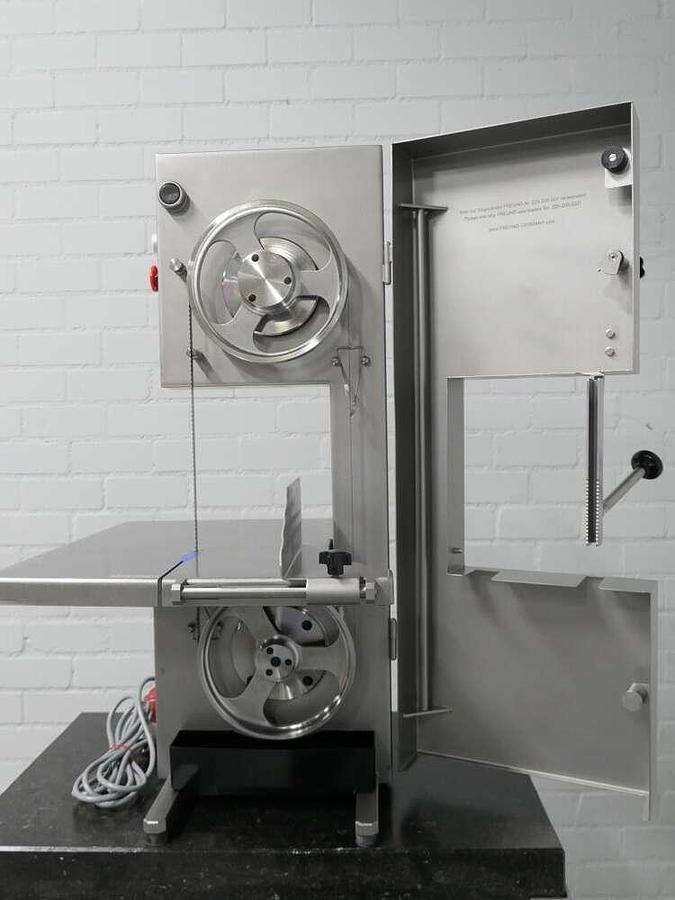Used Freund / Ifooma bandsaw
