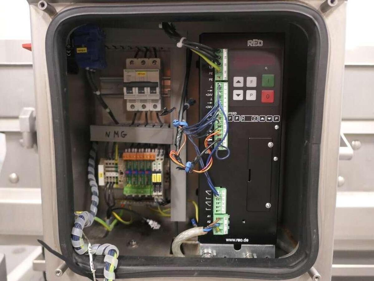 Gebruikt GEA vibrating gutter