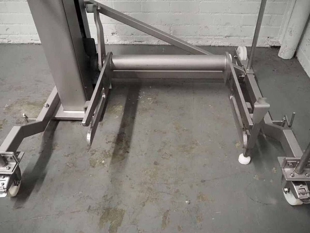 Used Carnitech lifter