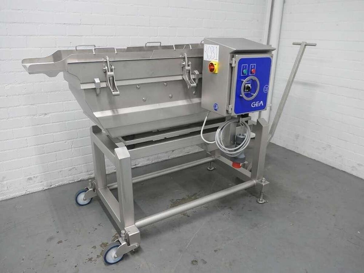 Used GEA vibrating gutter