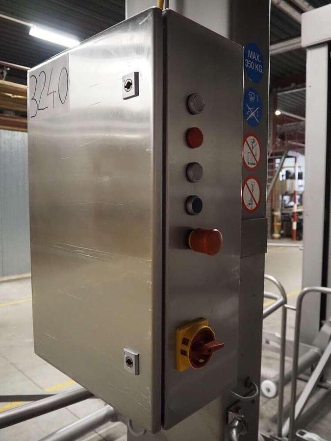 Used Carnitech lifter