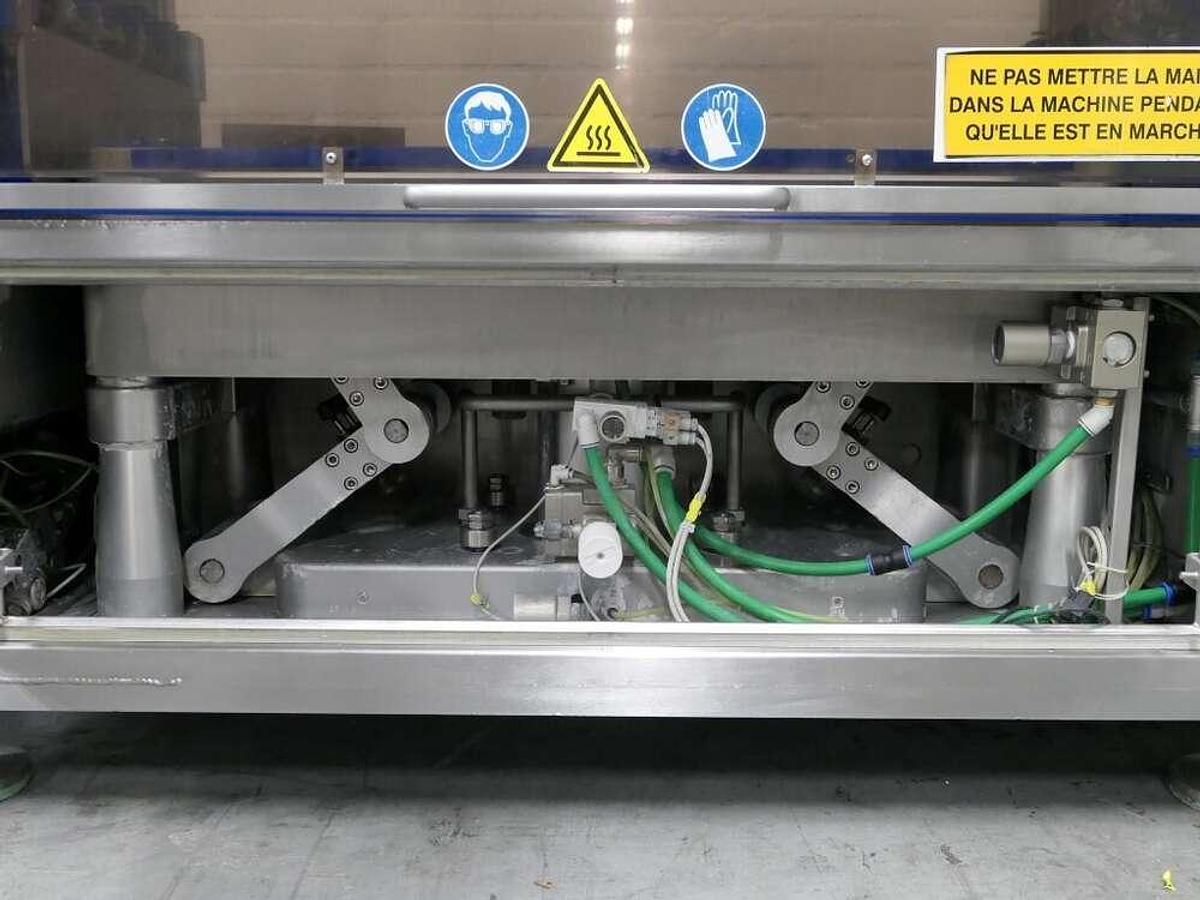 Used Sealpac traysealer