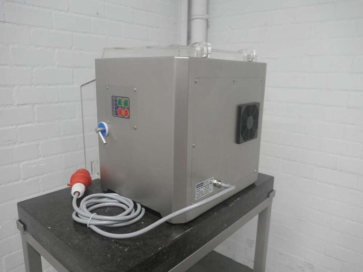 Used Freund / Ifooma cooled grinder