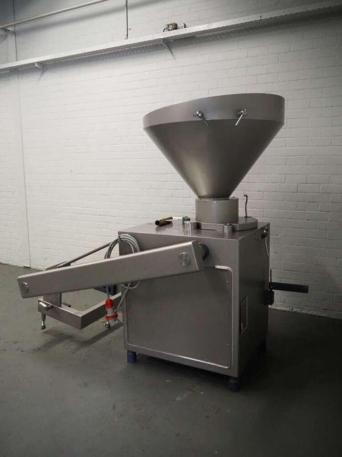Used Risco vacuum filler