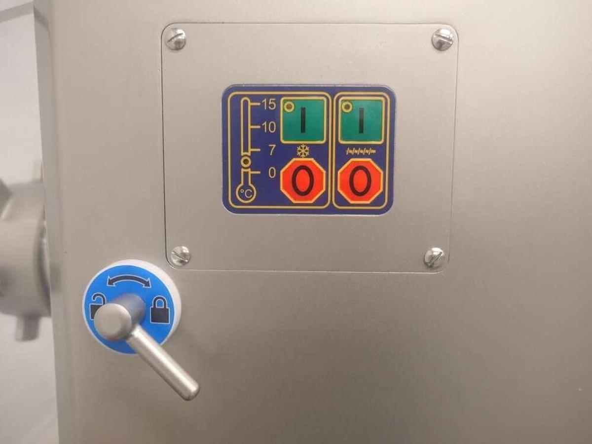 Used Freund / Ifooma cooled grinder