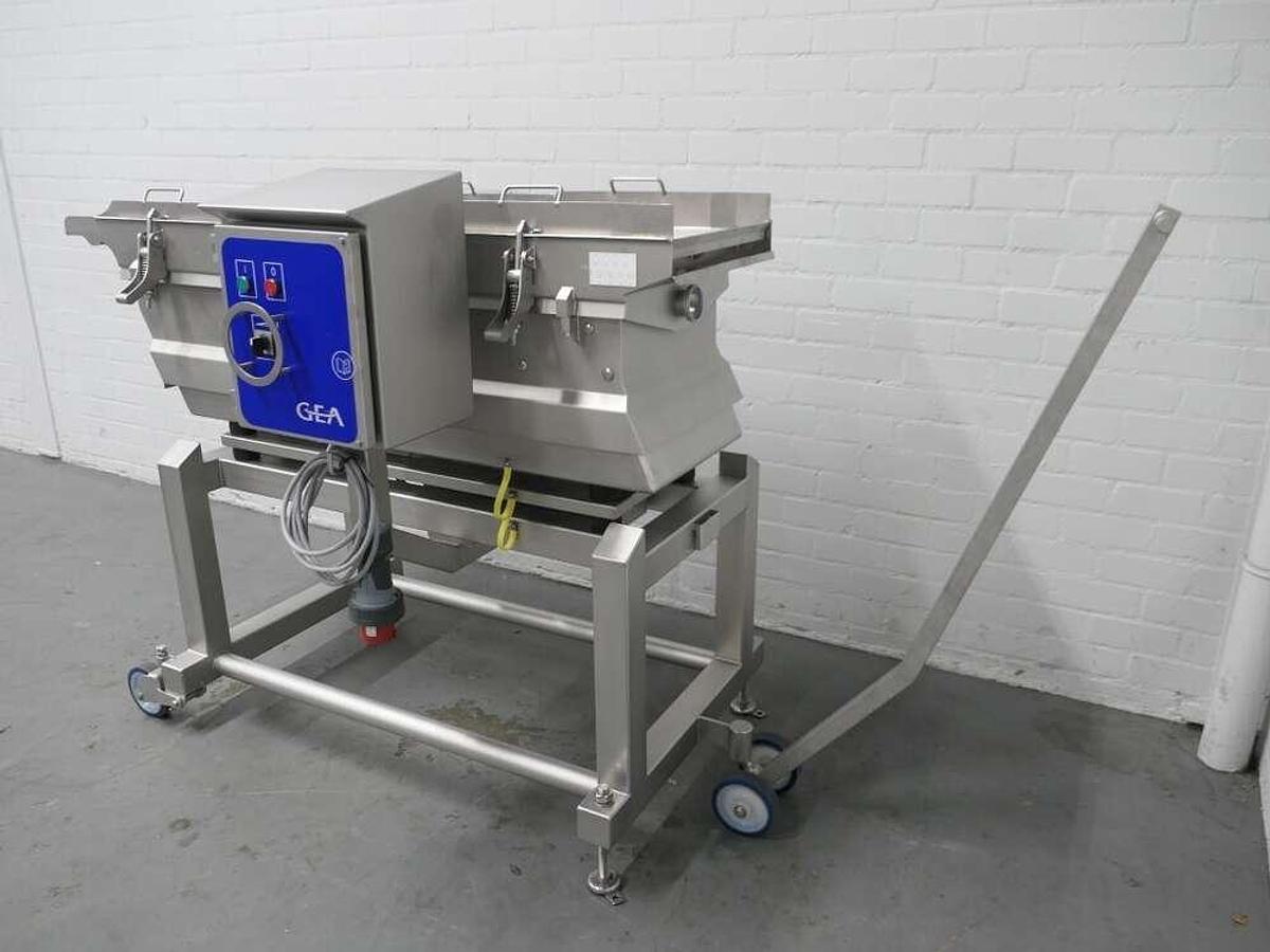 Gebruikt GEA vibrating gutter