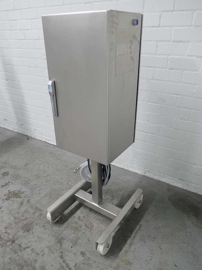 Used Poly Clip labelling system