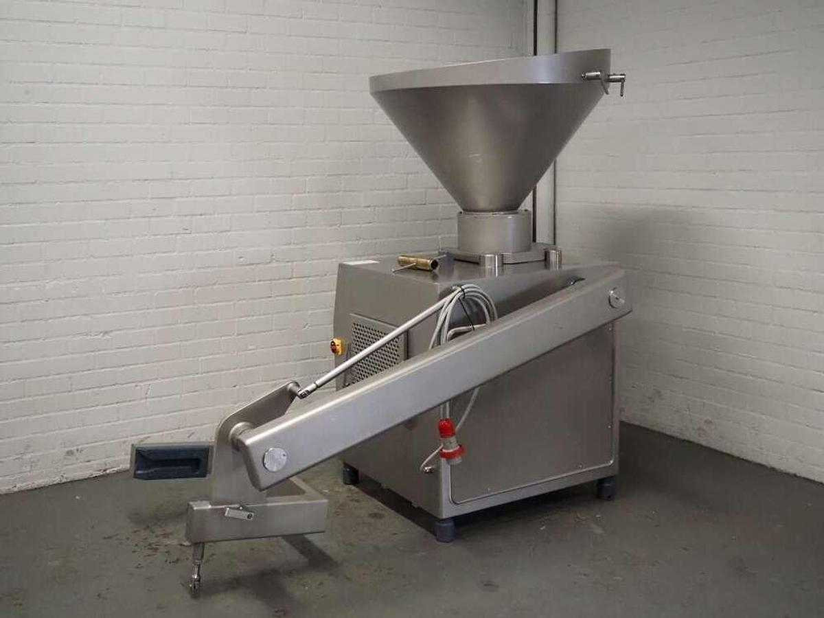 Used Risco vacuum filler