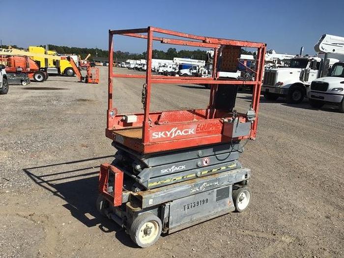Used 2014 Skyjack SJ3219 DC Scissor Lift