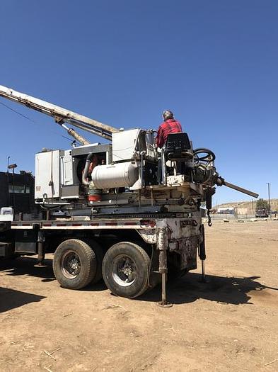 Used HB21242 Texoma 330 mounted on a 1985 Ford LT9000 Texoma 330