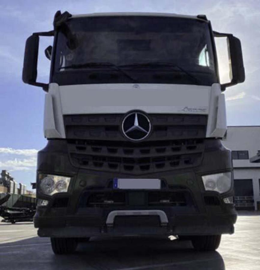 Usado 2017 PUTZMEISTER 42M SOBRE CAMIÓN MERCEDES-BENZ