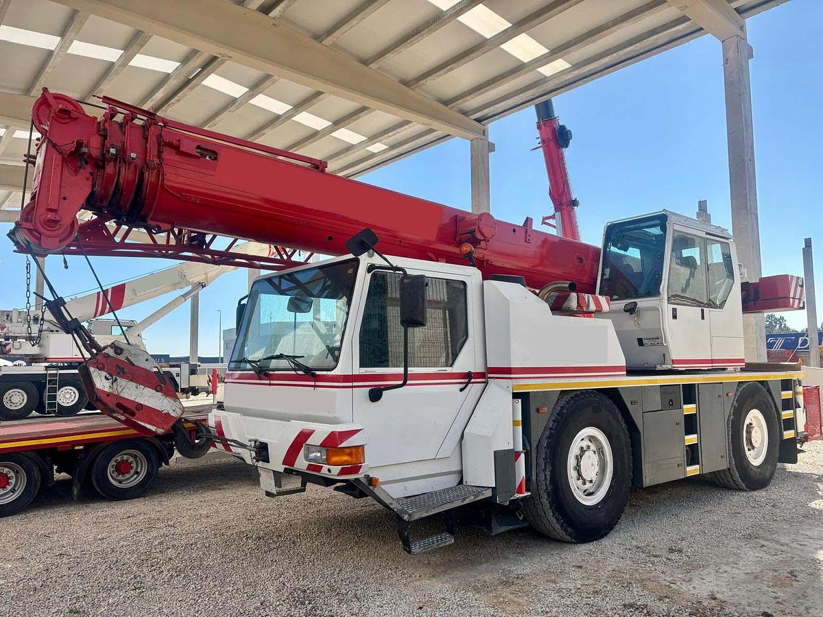 Usado 1998 LIEBHERR LTM 1030-2