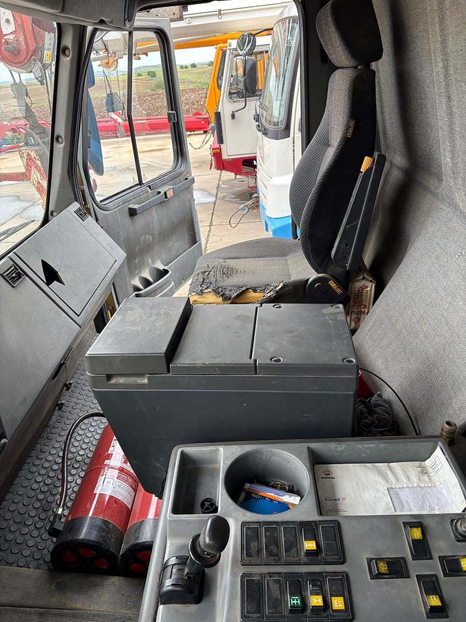 Usado 2002 GROVE GMK 5100