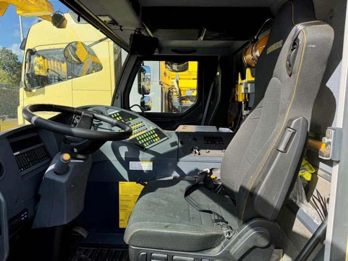 Usado 2021 LIEBHERR LTM 1120-4.1