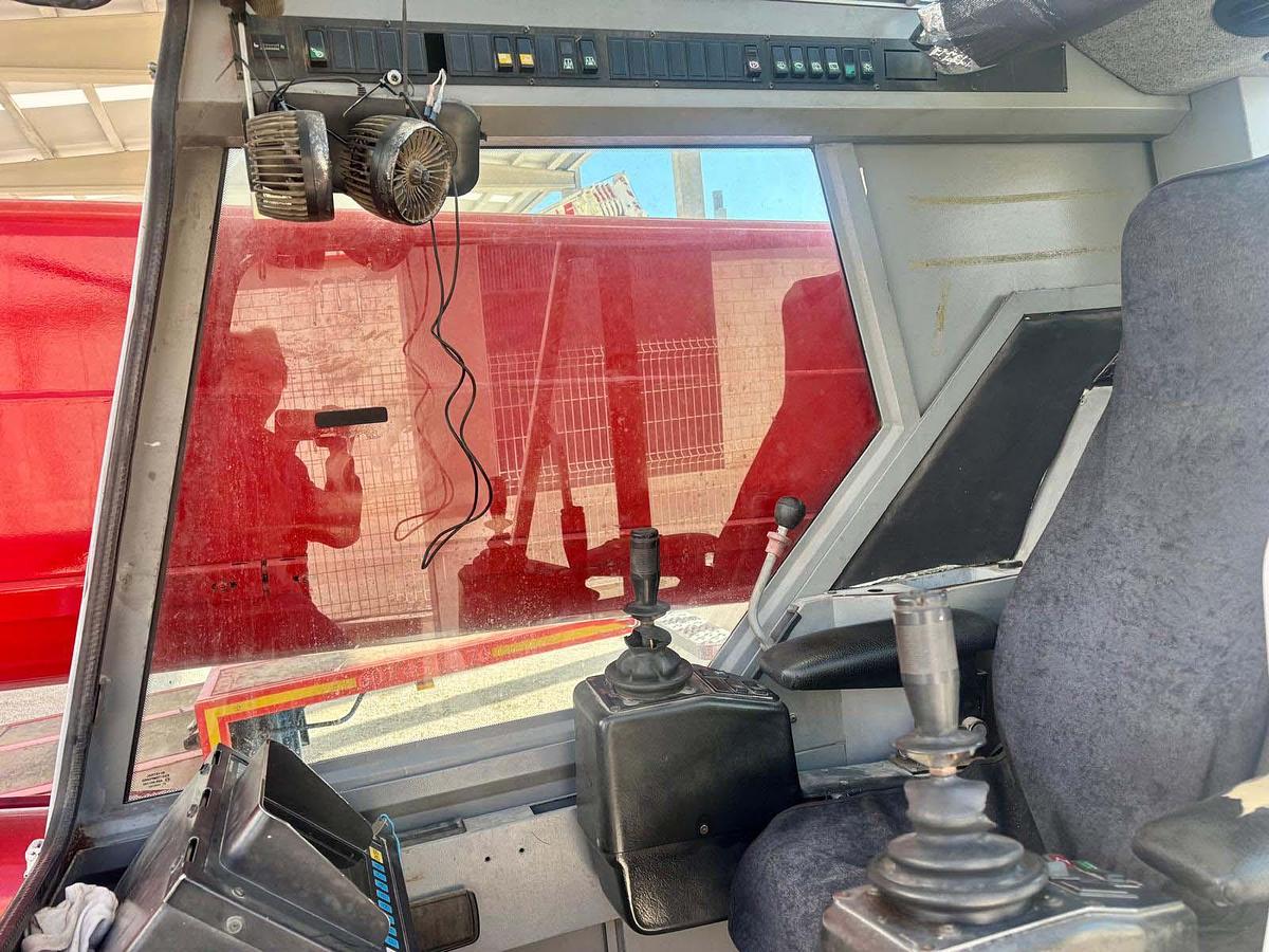 Usado 1998 LIEBHERR LTM 1030-2