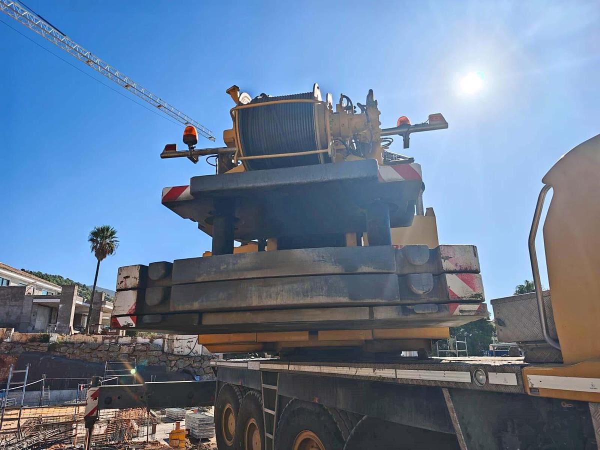 Usado 2012 GROVE GMK 5130-2