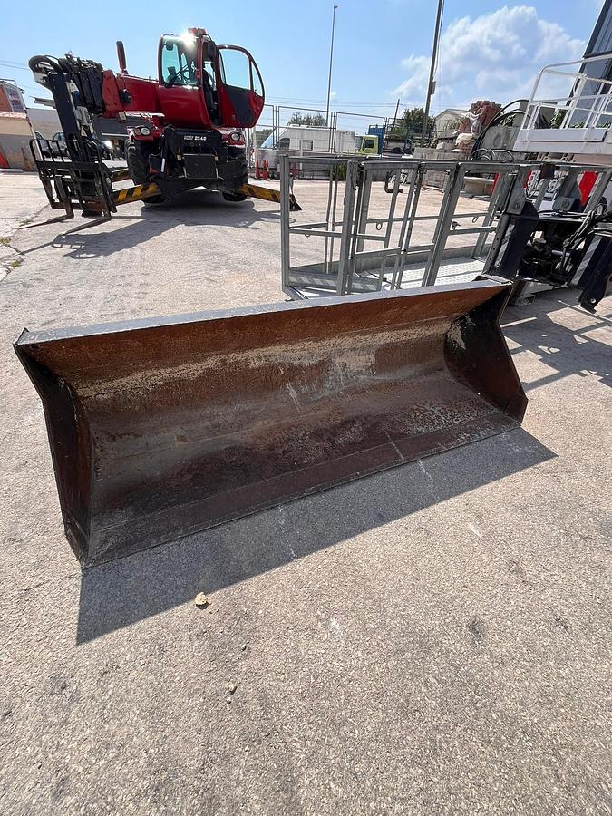 Usado MANITOU 2540 MRT PRIVILEGE TURBO