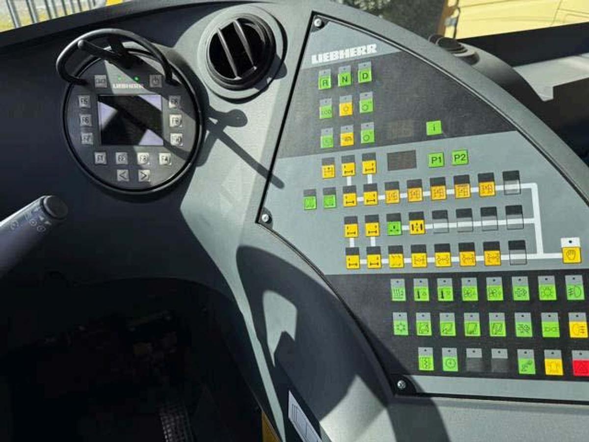 Usado 2021 LIEBHERR LTM 1120-4.1