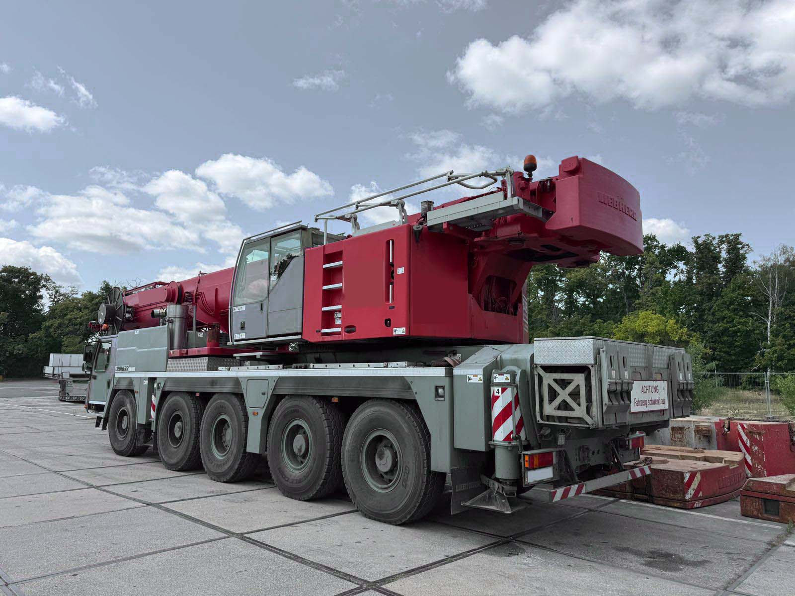 Usado 2013 LIEBHERR LTM 1130-5.1