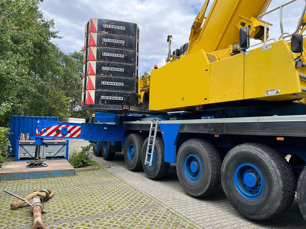 Usado 2012 LIEBHERR LTM 1400-7.1