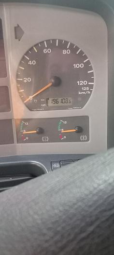 Usado HIAB 400 E-8 SOBRE CAMIÓN MAN