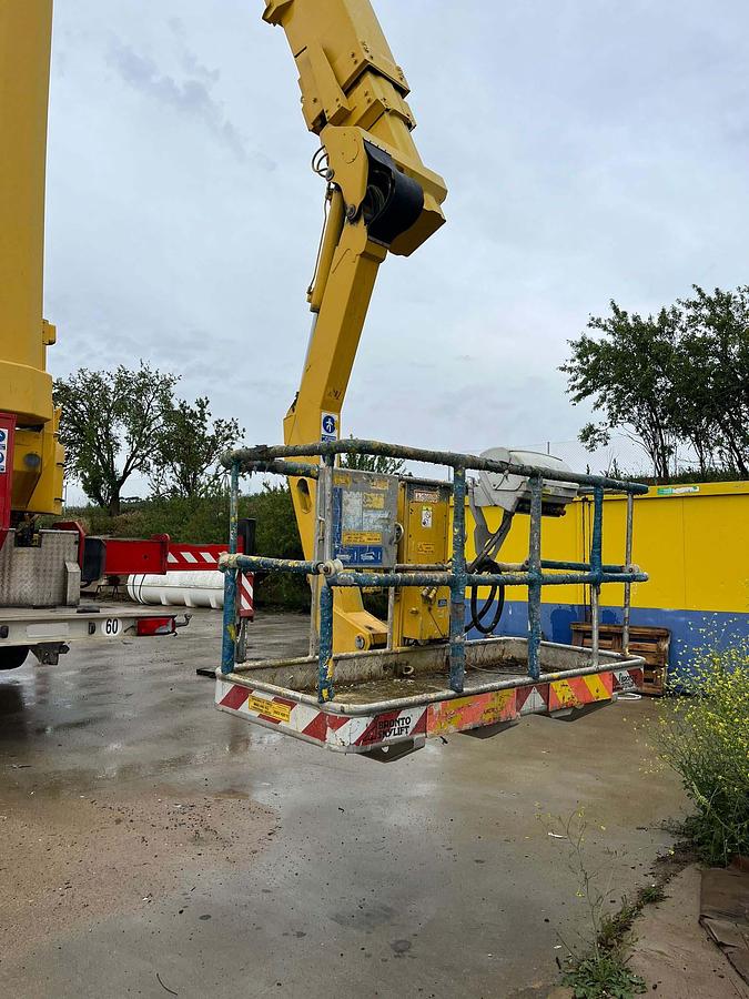 Usado 2008 BRONTO SKYLIFT S90 HLA