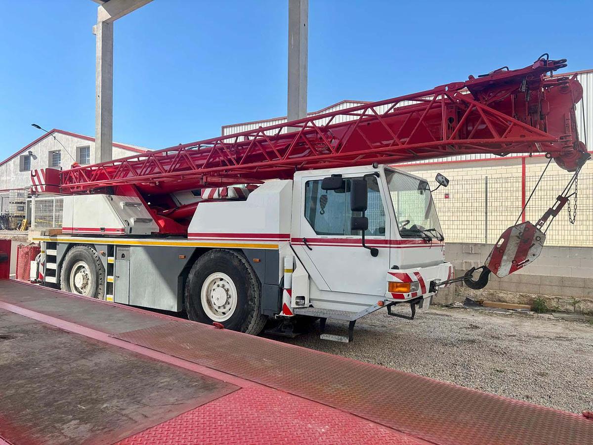Usado 1998 LIEBHERR LTM 1030-2