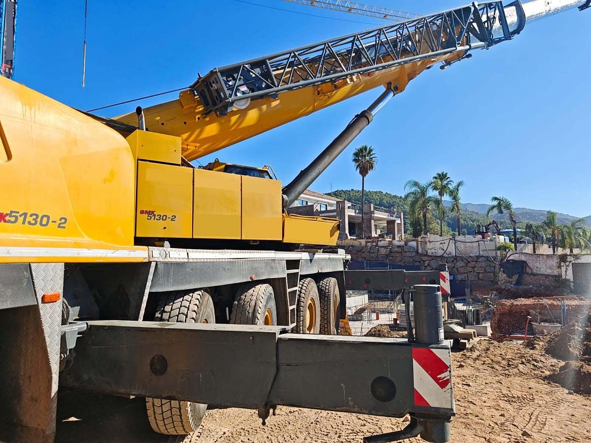 Usado 2012 GROVE GMK 5130-2