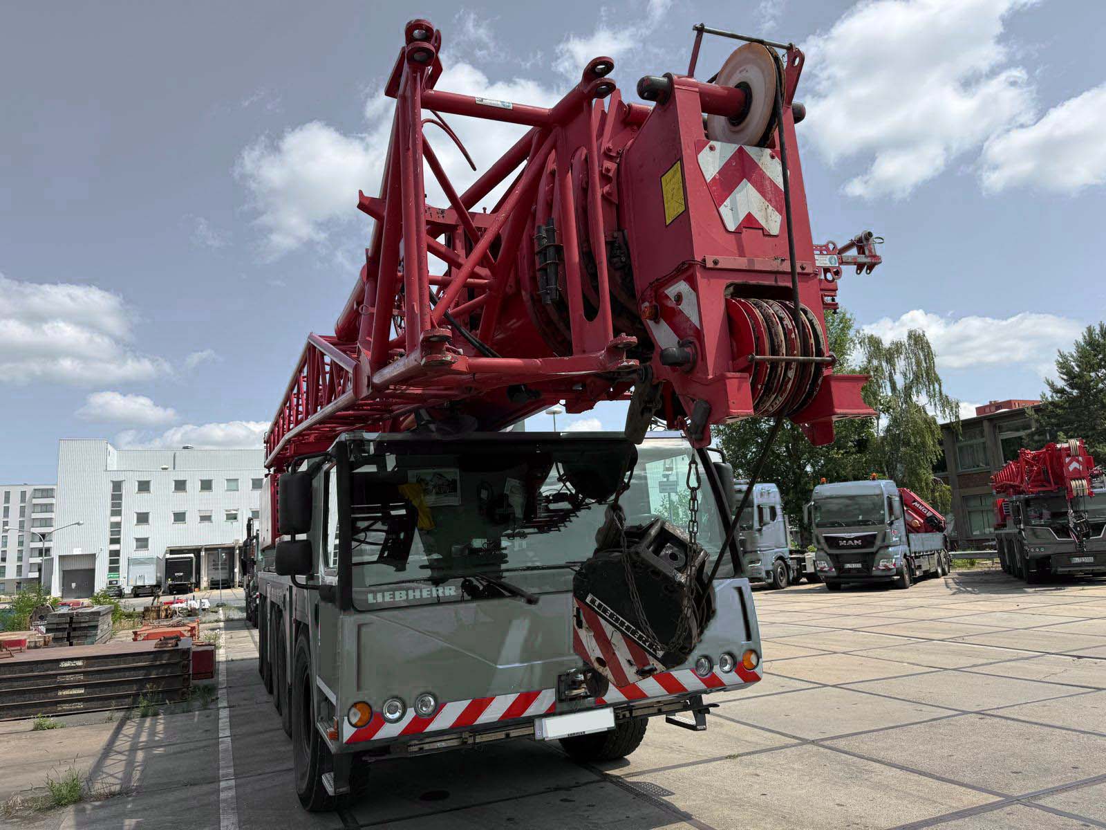 Usado 2013 LIEBHERR LTM 1130-5.1