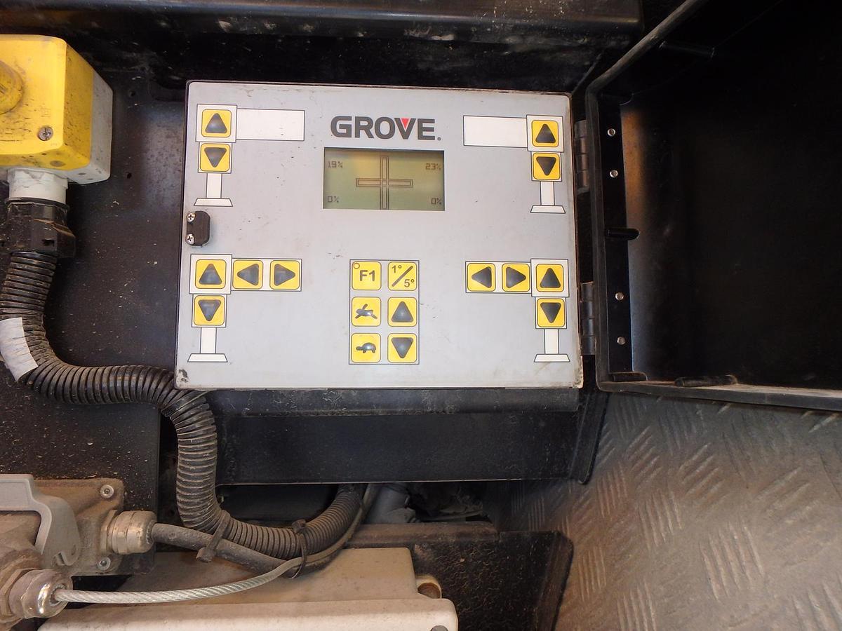 Usado 2015 GROVE GMK 5130-2