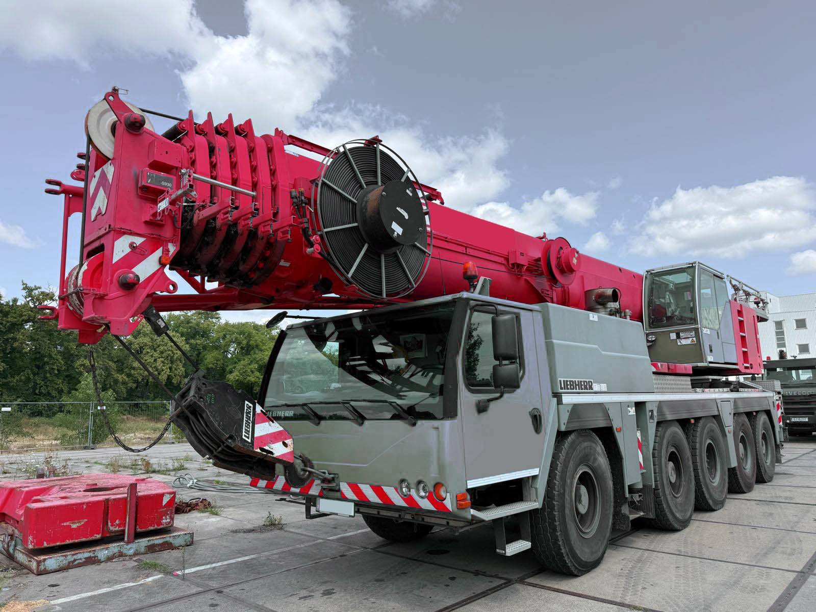 Usado 2013 LIEBHERR LTM 1130-5.1