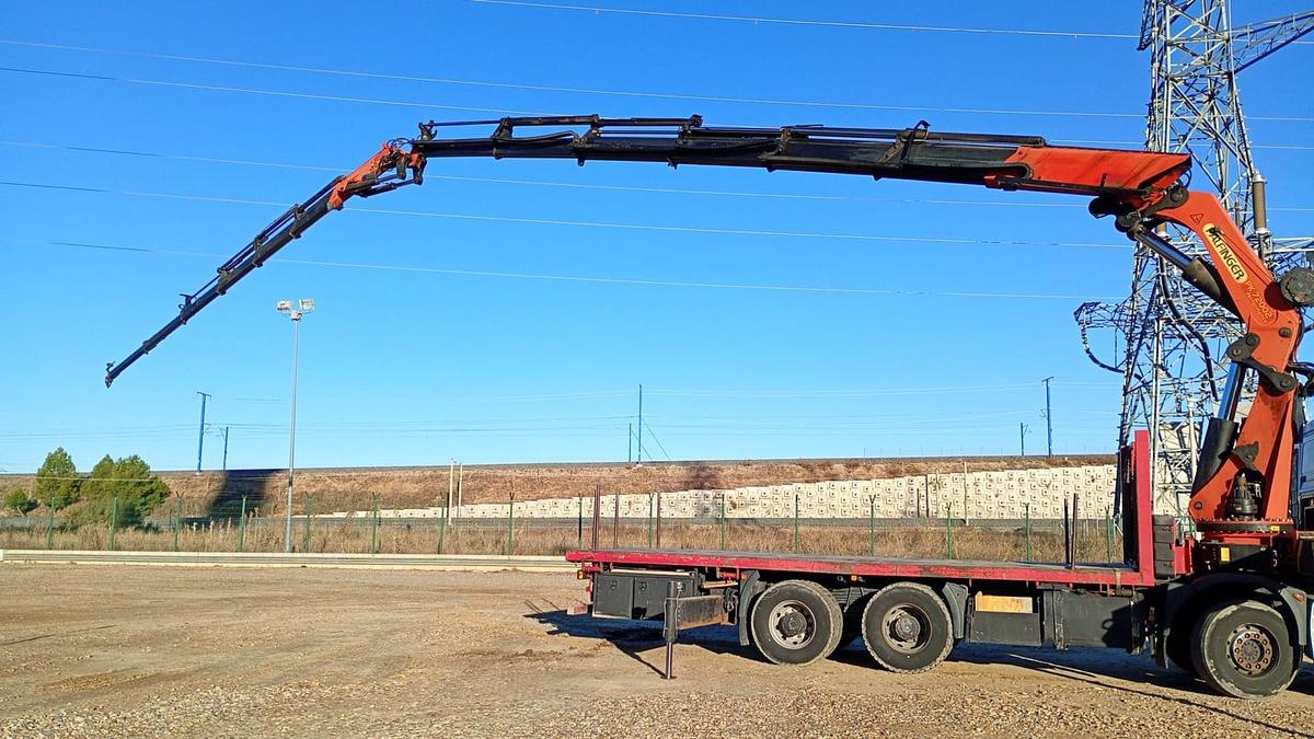 Usado 2005 PALFINGER PK 72002 + JIB